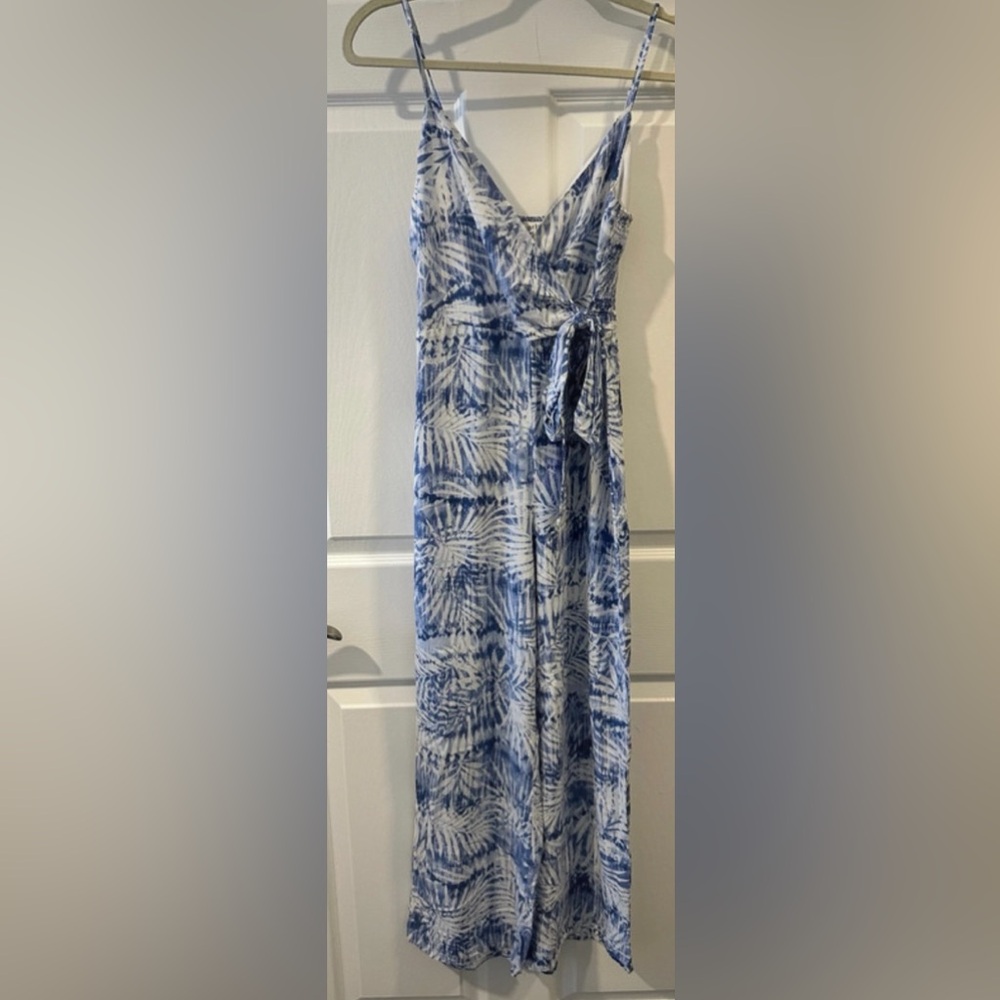 Privy Blue & White Tropical Print Jumpsuit – Size M